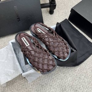 简约款 Jil Sander 2025吉尔 桑达早春凉鞋系列！春夏最新爆款时髦高跟尖头带子凉鞋 这款真的绝了 时髦到飞起 想不到有任何理由可以去拒绝这款凉鞋 随