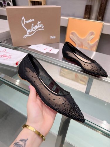 冲量价: ChristianLouboutin路铂廷 CL红底鞋‖ 全球限量！来自拉斯维加斯的祝福灵感来自拉斯维加斯的炫彩霓虹 手工制作，精致工艺收藏级作品 绝