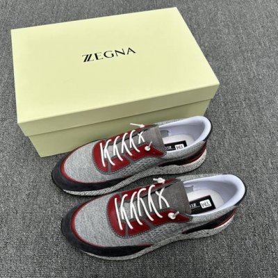 zzegna 杰尼亚原单更新 piuma 在意大利语中指 羽毛 充分彰显 ZPZegna 都市跑鞋的别样风范 代表的是年轻 时尚的风格 是专为追求品质和款式之新