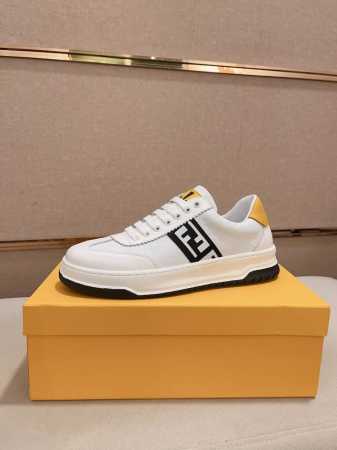 调工厂p价 男装男鞋 运动原单 Fendi 芬迪 男士最新款休闲鞋！专柜同步上市！原版一比一复刻。全进口官网一比一牛皮面料。内里采用头层顶级羊皮，原版原厂特供橡 - 点击图像关闭