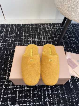 代购级 Miu Miu 24ss 秋冬系列穆勒鞋 羊毛 拖鞋 包头小羊皮半拖Zp开发 原版拆卸 对版拖鞋秒杀市面版本 Miu真的太少女啦 鞋面进口麂皮 进口羊皮 - 点击图像关闭