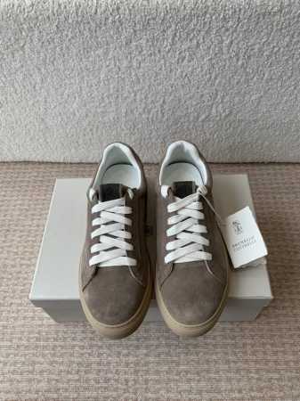brunello Cucinelli 25Ss最新 Bc 系带 休闲鞋 鞋面进口麂皮 内里进口 羊皮里 0.5Mm圆形冲孔设计 透气不闷脚 独家开模Tpu大底 - 点击图像关闭