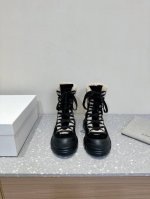 Brunello Cucineli ss24 new arrival 秋冬新款 厚底系带 马丁靴 短靴 上脚帅气舒适 秋冬一定要有一双Bc的战靴 BC家的品牌鞋
