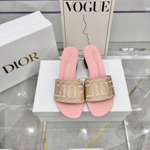 橙子出厂价 Dior 迪奥春夏新款 刺绣字母拼色粗跟拖鞋 一字带中跟凉拖 跟高：4.5Cm 码数：35-42
