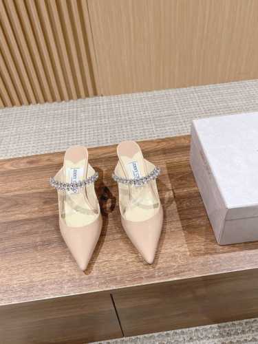 JIMMY CHOO 周仰杰 JC经典水钻链条尖头高跟拖 穆勒鞋 包头半拖 高跟凉鞋 这一款尖头半拖优雅又不失小性感，其设计理念简单 干净，搭配施华洛链