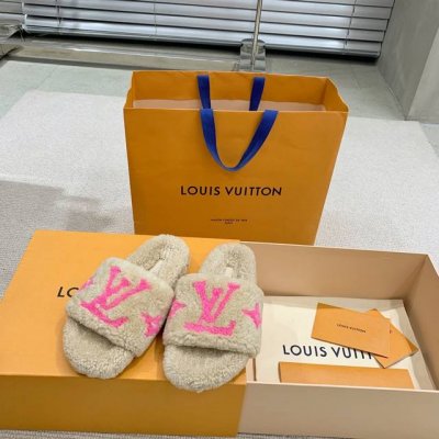 LV 泰迪毛毛拖鞋 Paseo Comfort 系列经典款 太好看啦、新一代耐看又好穿 时尚达人必入单品、2024最火系列 原版开发 代购级 定制真羊羔毛 质感