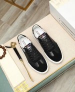 出厂价p Burberry 巴宝莉 代购款男士新款官网同步，鞋面采用进口面料，牛皮内里， 完全1比1复刻，防滑耐磨橡胶大底原厂跟单货，高品质看细节，欢迎对比码数