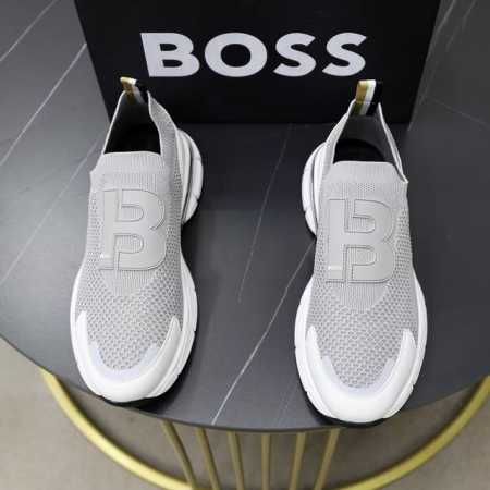 出厂价 Boss 最新上市、进口原版透气网布材料、高级原版图案。高端1:1开模定制，原版大底，更轻便，防滑。时尚主打潮流，百搭爆款。散发时尚休闲气息，时尚就在脚 - 点击图像关闭