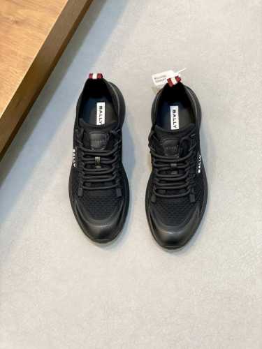 Bally 巴利 新款男土休闲针织面料运动鞋 这款高科技针织休闲鞋鞋面如第二层肌肤般柔软 鞋头牛皮革包裹 标准运动版型 搭配Vibram Megagrip双色橡