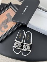 chanel 25K新款山茶花系列拖鞋 绝美山茶花系列很难不爱 鞋面针织面 内里羊皮 真皮大底 Size:35-39 其他码数定做