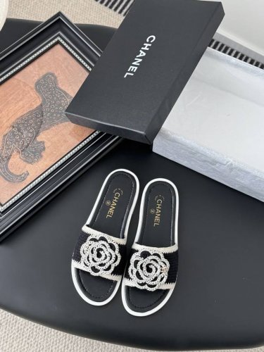 chanel 25K新款山茶花系列拖鞋 绝美山茶花系列很难不爱 鞋面针织面 内里羊皮 真皮大底 Size:35-39 其他码数定做