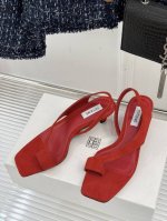 厂价 小众潮牌Toteme 25Ss新品 夹脚凉鞋 夏天最值得入手的简约单品 自带高级气场的拖鞋 舒适又好穿 搭配裙装裤装率性洒脱 日常度假都是必不可少， 随便