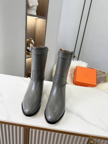 顶级版本 原版复制爆款来袭HERMES.2024经典升级版面料全牛皮的超级经典的爱马仕Kelly扣法抗拒的楦头.经典中的经典.爱马仕的Kelly包流行了时尚界几