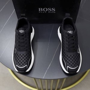 出厂价Pp： Boss 最新上市、进口原版透气网布材料、高级原版图案。高端1:1开模定制，原版大底，更轻便，防滑。时尚主打潮流，百搭爆款。散发时尚休闲气息，时尚