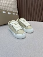 出厂价pp 情侣款迪奥Dior X Denim Tears联名合作款 B33系列 情侣款 休闲 运动鞋 滑板鞋 原版购入开发 做货 这款 B33 运动鞋是二零二