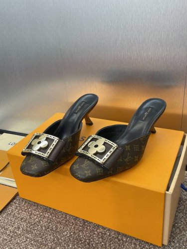 louis Vuitton 2025春夏新款猫跟果冻色女鞋 Lv 字母Logo五金扣方头拼色后空穆勒拖鞋 材质 鞋面进口环保透气老花皮+水染羊皮内里+意大利真皮