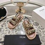 高品质 CELINE-赛琳代购级别 春夏新品凯旋门复古罗马凉鞋拖鞋 进出专柜无压力，重工版，拒绝一眼假low货 原版楦型，调试N次、这款上脚绝对Vintage复
