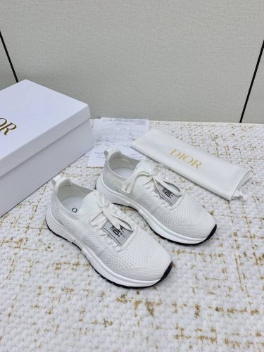 出厂 高版本 Dior Chrono迪奥 25Ss最新新款 休闲 商务 集一体运动鞋 简约超级百搭. 鞋面搭配 Logo布标.上脚完美奢华可任意搭配春夏秋冬服饰