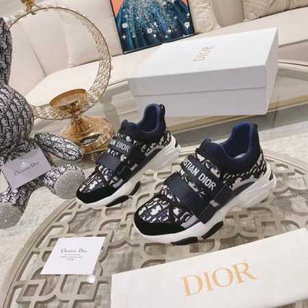Dior 迪奥 Ss.Cd字母编织带休闲鞋. 原版购入开发力求与原版零差距的至尊超级代购版本. 鞋面:采用进口原版定制科技布面料特柔软.质感超好. 搭配品牌专属 - 点击图像关闭