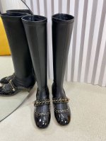 短款 长款 Dior 迪奥 2024秋冬新款Belle-D朋克风格铆钉粗跟弹力高筒骑士女长靴 明星同款CD字母logo五金扣方头拼色后拉链低跟机车短靴 材质：鞋