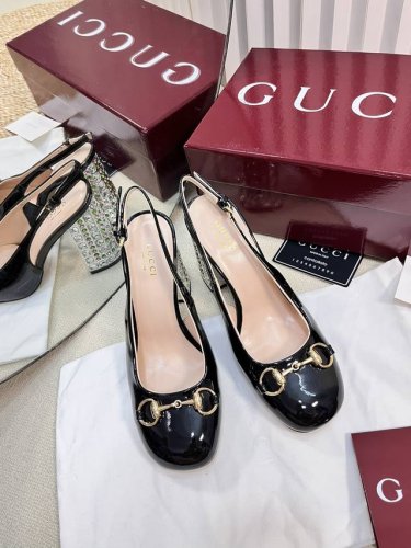 G家新款Gucci马衔扣露跟浅口后系带凉鞋粗跟漆皮凉鞋 顶级版本 欢迎比对. 原版1:1复刻 鞋面 进口高档牛漆皮 内里 垫脚 全粒纹高档小羊皮 鞋底 意大利顶