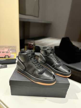 情侣款高版本 YSL SAINT LAURENT 圣罗兰 SL61春夏最新爆款休闲系列 圣罗兰 SL61 ，原版购入 一比一复刻 ，新鲜血液注入加休闲复古的设 - 点击图像关闭