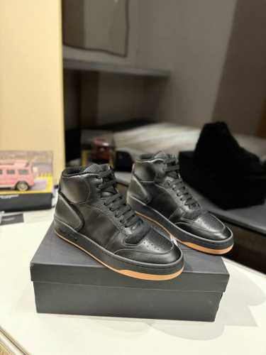 情侣款高版本 YSL SAINT LAURENT 圣罗兰 SL61春夏最新爆款休闲系列 圣罗兰 SL61 ，原版购入 一比一复刻 ，新鲜血液注入加休闲复古的设