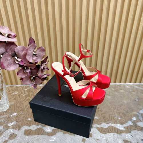 独家新款上架 YSL 圣罗兰 SS2024夏季鱼嘴 高跟新品 走秀款高跟凉鞋 2024全新春夏系列后带方扣高跟凉鞋 ！ 尖头高跟拖鞋淡淡的夏日里怎么少得了一双仙