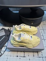 balenciag*巴黎世家25Ss早春最新爆款明星走秀同款，Sneaker运动老爹鞋系列 原版购入开发，一比一做货，新款浓浓的机能风，鞋底刻度非常深，登山雪地