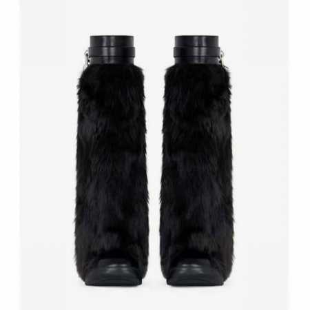 940不退换 专柜正品级定制版本Givenchy0 新款高跟长靴，市面最高版本 纪梵希 锁扣 风靡整个时尚圈 原版开发鞋型超级正 最高还原度鞋型 包裹性非常好 - 点击图像关闭