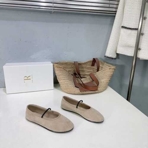 高品质出厂350！小众潮牌The Row25春夏新款麂皮平底跳舞鞋奶奶鞋！很少会看到一款跳舞鞋会做到这么精细、而且对脚的包容性特别强，把脚型修饰得妥妥的，又不失