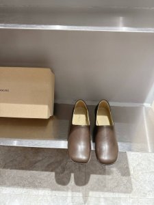 lemair* 25 春季新款 面料：进口羊皮 内里：羊皮 大底: 意大利真皮大底 码数:35-40 40定做不退换