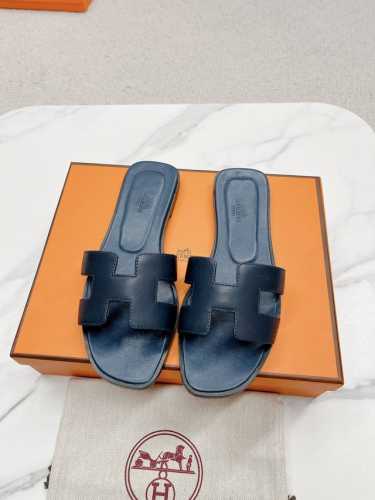 顶级版本，Hermes 爱马仕2022早春新款 拼接工艺全新改版 Hermès 包装升级版型做工材料升级～Hermes市场最高版本纯手工拖鞋 2022早春新款原