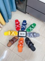 出厂价p Lv-路易威登 新品男士拖鞋，高端精品，鞋面精致压花Logo装饰，精细做工，鞋底超软，休闲宽松舒适型，夏季必入哦！ Size：38-44