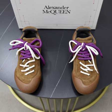 ALEXANDER MCQUEEN 亚历山大 麦昆 最新 Flexion系列 情侣款 复古运动鞋 德训鞋 这款Flexion Off white色调粒面皮革低帮 - 点击图像关闭