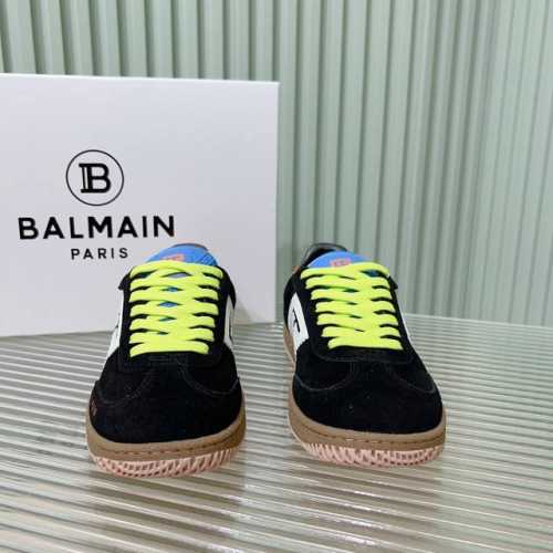 新款巴尔曼Balmain复古情侣款德训鞋；阿甘鞋；运动鞋 这款系带休闲运动鞋妥妥的美式复古风格～ 上脚超级好看舒适经典百搭的绝绝子单品！ 高丝光面料 牛皮面料