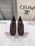 高版本出厂 小众潮物Toteme 2025Ss新款单鞋！正品购入打版开发.#.版型绝美～ 不挑任何腿型#绝对是今年最佳之作 ！ 一定要Get到的美～上脚舒适度百