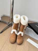 Chanel 24K新款雪地靴 秋冬暖心推荐 高品质认准我家实拍 穿腻了毫无特色的ugg 不妨来买这款，超级仙女的一款，内里隆丰羊皮毛一体，不计成本选用澳洲皮毛