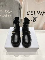 高版本出厂 Dior*迪奥D家2024ss秋冬新品布洛克短靴，经久不衰的马靴造型，彰显经典设计，市场顶级版本 采用柔软的黑色牛皮革制作，打造休闲又不失优雅的风格
