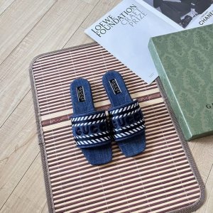 橙子出厂价p gucci 古驰 初夏新款 复古刺绣字母方头平底拖鞋 面料 牛仔布 码数 35-42