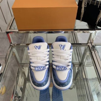 550Louis Vuitton 新款 牛仔布 Lv Trainer 胖丁 情侣款面包鞋 休闲运动鞋 板鞋 来闭着眼睛买的款式，打破颜色的单一变化，更年轻了胖T