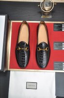 出厂价p 古奇 Gucci 高端牛里 新款Gucci* 顶级版本 古奇经典休闲皮鞋 选用进口原版牛皮面 内里头层舒适牛皮内里 原版耐磨橡胶大底 高品质精品 码数