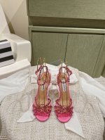 Aquazzur* 菠萝早春专柜新品仙女时装鞋系列，大量上新同步官网全系列均可定制龙年主打一个火爆，全网各大网红纷纷开秀，绝美的穿搭系列！ ★★★★★ 鞋面 P