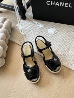 Chanel 25C早春新款厚底水台凉鞋！顶级版本！防水台4cm 后跟12cm 上脚后很稳！爆款系列~上脚秒变170 日常通勤必备内里垫脚羊皮 原版大底 码数：