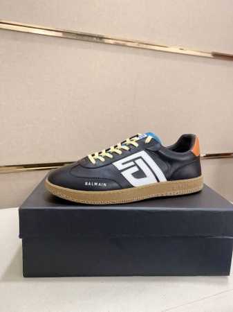 工厂价: BALMAIN 巴尔曼 男士系带板鞋 专柜同步 鞋面:进口优质头层牛皮，缤纷色彩复杂工艺品，进口水染羊皮内里 羊皮垫脚 鞋底：原厂特供原版底，TPU独 - 点击图像关闭
