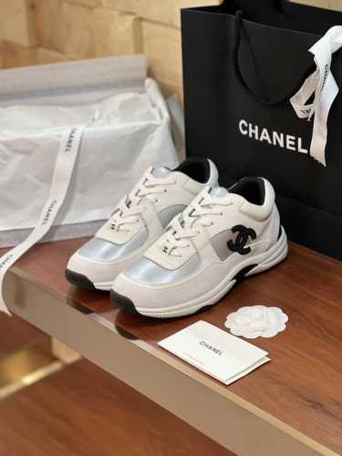 Chane 早春sneaker系列休闲鞋经典菱格运动鞋板鞋 火爆全球百搭神鞋 顶级原版复刻 老外订单精工手作高品质▲ 鞋面进口原版牛猄绒面皮泡棉内衬立体浮凸lo
