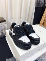 纯原版 SMFK徐璐同款 秋冬新款Ins博主都在推荐的滑板鞋 原厂代工渠道货，ZP品质，可供代购 进口双针车线 走线严实细致 标志性门牌鞋舌 进一步加厚 针对滑