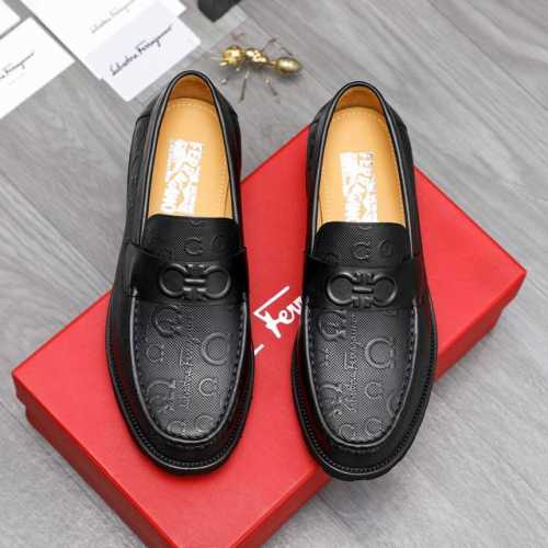 商品商标：Ferragamo 菲拉格慕 正装鞋 正码码数: 38-45 商品材料：精选 头层压纹牛皮鞋面 牛皮内里原版大底