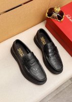 商品商标 Ferragamo 菲拉格慕 休闲皮鞋 正码码数: 39-44 38.45订制 商品材料 精选 进口头层小牛皮压花鞋面 进口水染牛皮内里 强烈立体视觉