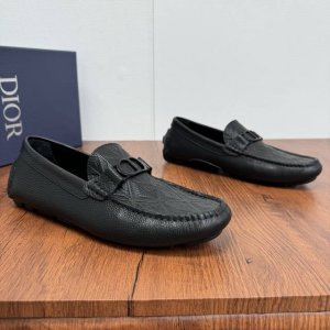 Dior 迪奥 Dior Odeon便鞋 粒面牛皮 绒面牛皮 荔枝纹牛皮多重风格可选！延续经典豆豆鞋设计风格，皮革与扣带的经典搭配，紧致皮革制作，彰显优雅气质！